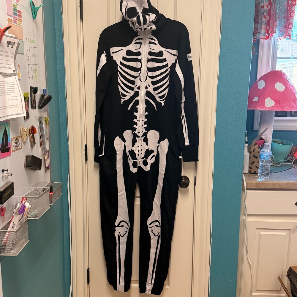 Tipsy Elves men’s skeleton - Black and White